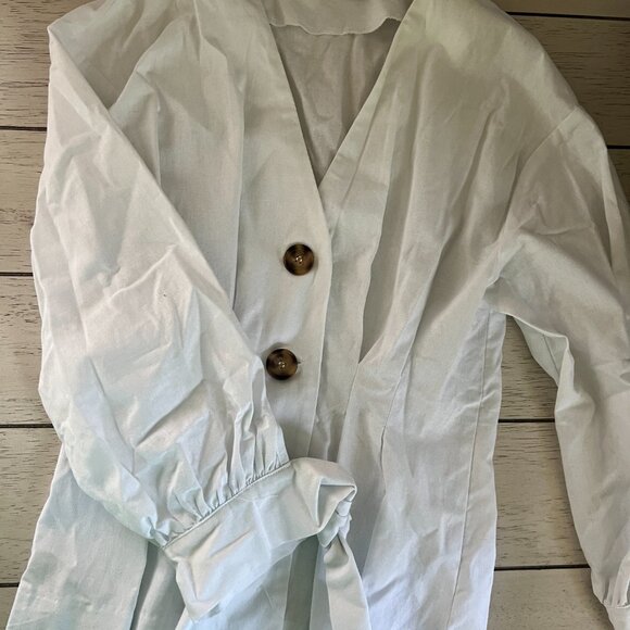 White Synched Button Up - Picture 3 of 3